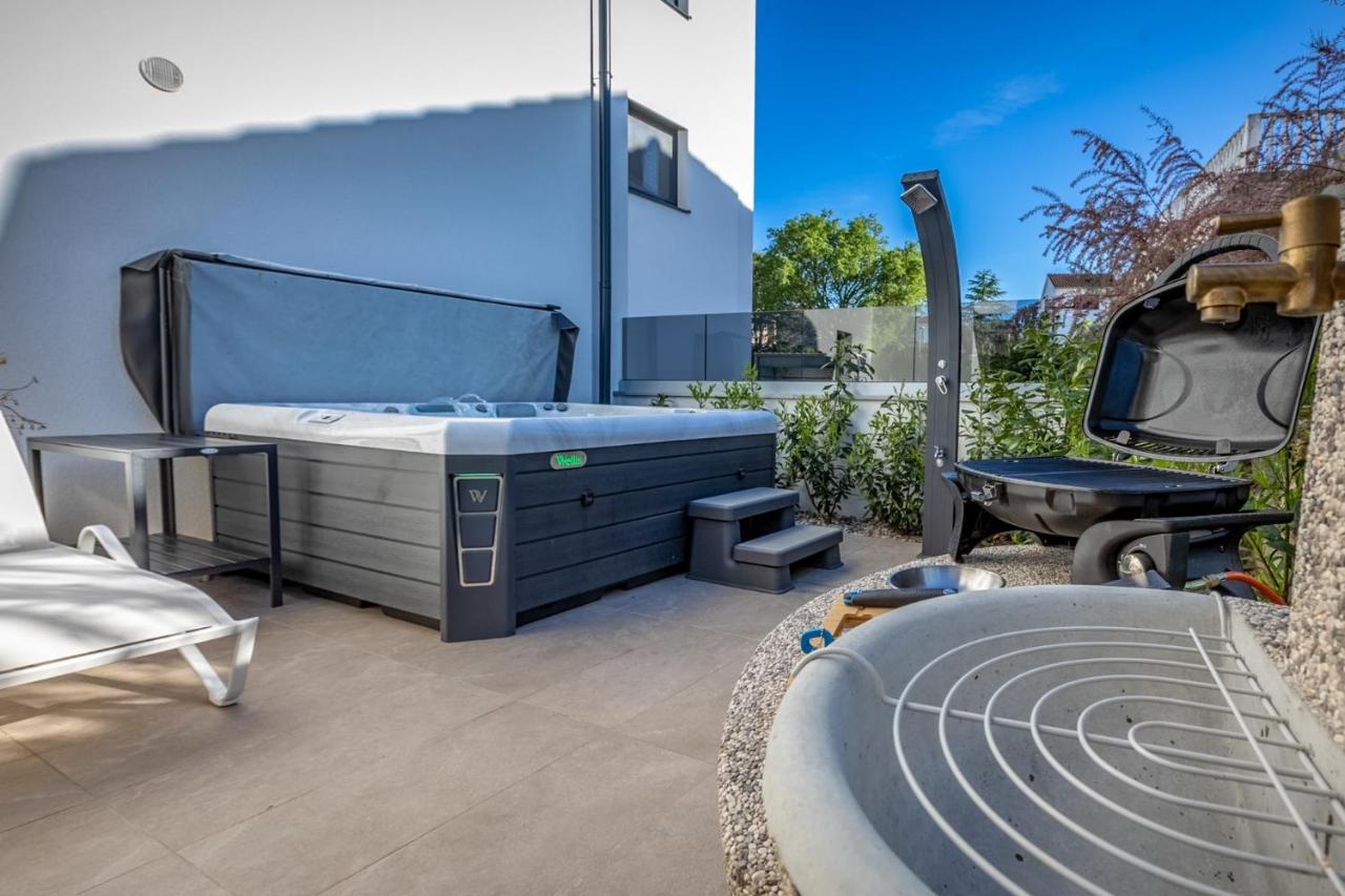 Apartma Skubic Duhljica Vantacici Exteriör bild