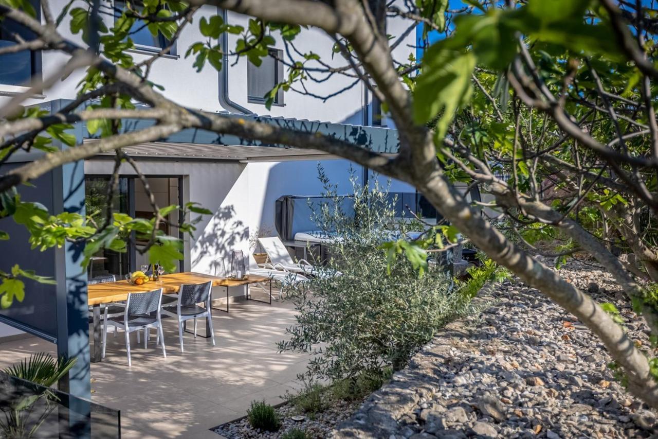 Apartma Skubic Duhljica Vantacici Exteriör bild